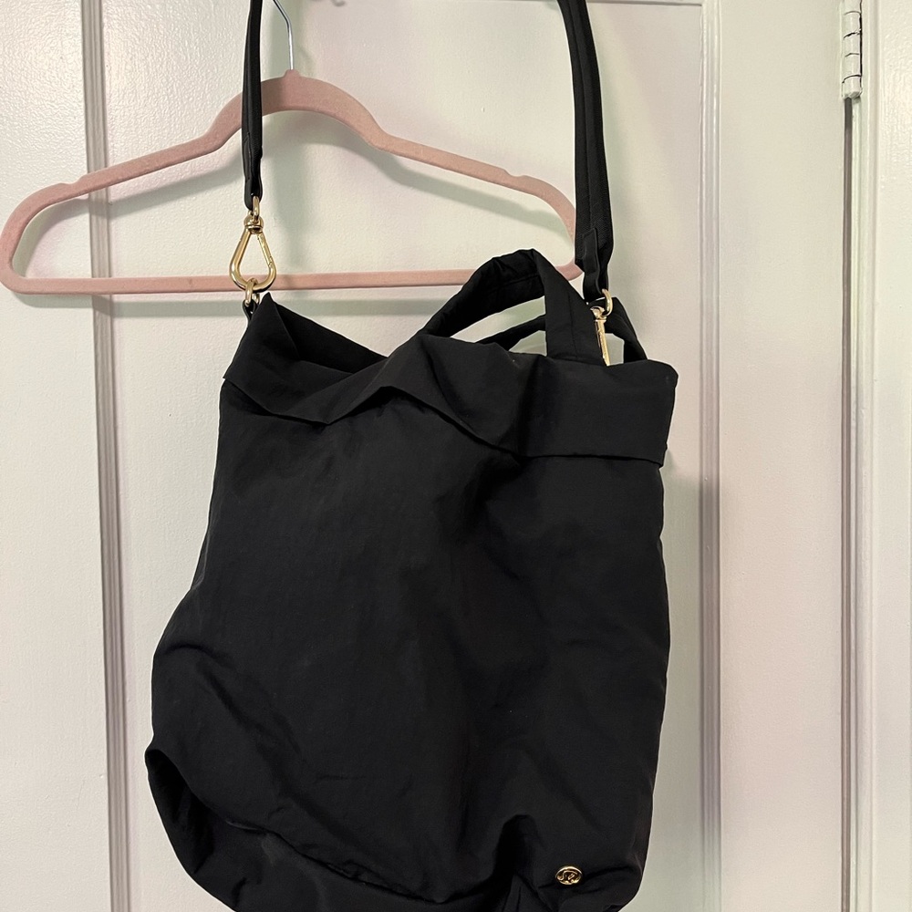 Lululemon On My Level Tote bag Gym Bag
